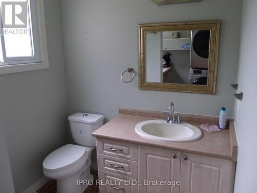 74 State Street, Welland, ON - Indoor Photo Showing Bathroom