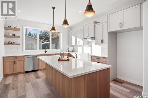 1336 Colony Street E, Saskatoon, SK - Indoor Photo Showing Kitchen