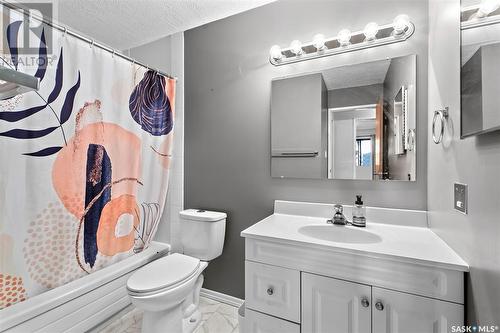 305 311 Tait Crescent, Saskatoon, SK - Indoor Photo Showing Bathroom