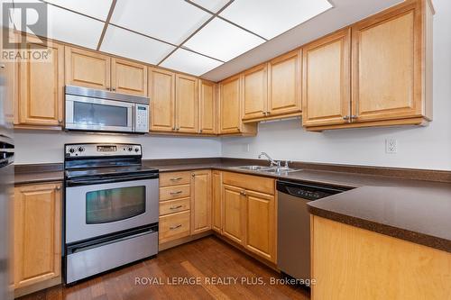 311 - 310 Mill Street S, Brampton, ON - Indoor Photo Showing Kitchen With Double Sink