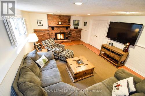 117 Page Drive, Welland (767 - N. Welland), ON - Indoor Photo Showing Living Room With Fireplace