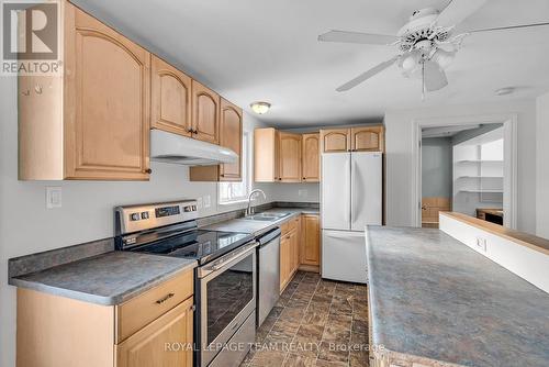 1910 River Road, North Grenville, ON - Indoor Photo Showing Kitchen With Double Sink