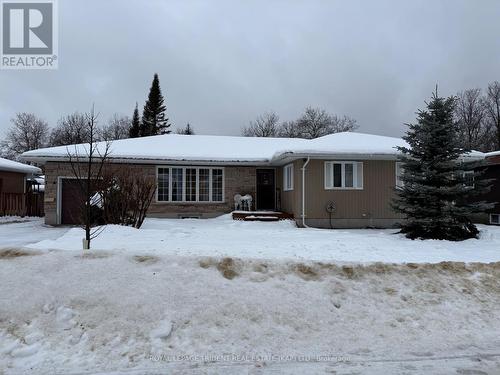 14 Ottawa Street, Kapuskasing, ON - Outdoor