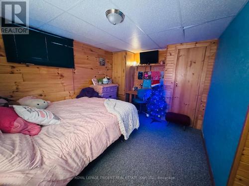 14 Ottawa Street, Kapuskasing, ON - Indoor Photo Showing Bedroom