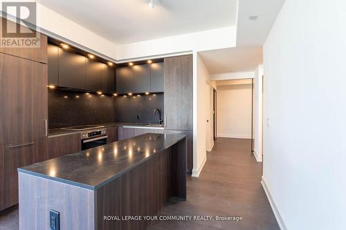 3705 - 15 Mercer Street, Toronto, ON - Indoor Photo Showing Kitchen