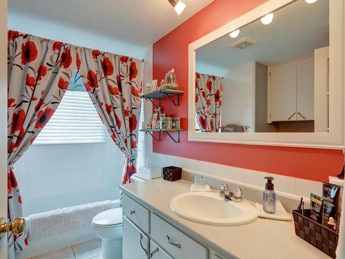 Bathroom - 13878 Rue Daniel, Mirabel, QC - Indoor Photo Showing Bathroom