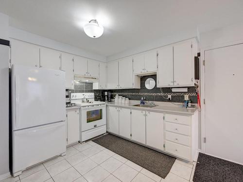 Kitchen - 13878 Rue Daniel, Mirabel, QC - Indoor Photo Showing Kitchen