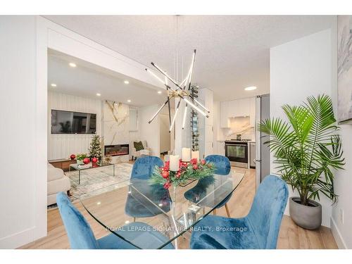 53 Deerpath Dr, Guelph, ON - Indoor Photo Showing Dining Room