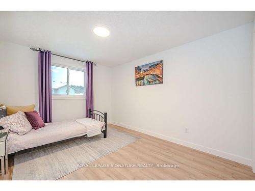 53 Deerpath Dr, Guelph, ON - Indoor Photo Showing Bedroom