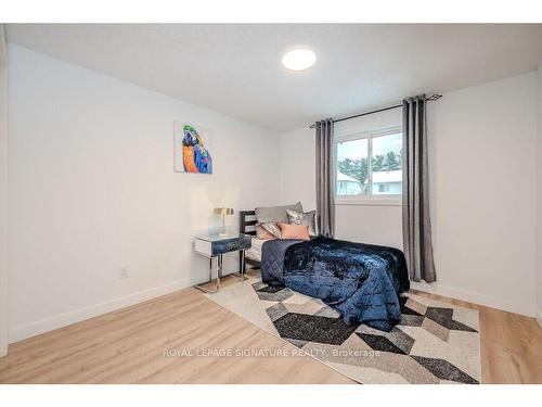 53 Deerpath Dr, Guelph, ON - Indoor Photo Showing Bedroom