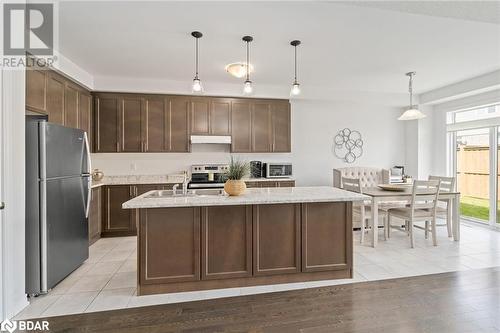 116 Mutrie Boulevard, Rockwood, ON - Indoor Photo Showing Kitchen With Upgraded Kitchen