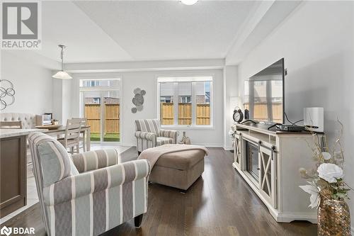 116 Mutrie Boulevard, Rockwood, ON - Indoor Photo Showing Living Room