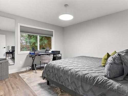 641 Strandlund Ave, Langford, BC - Indoor Photo Showing Bedroom