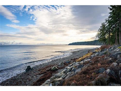 15-5251 Island Hwy West, Qualicum Beach, BC 