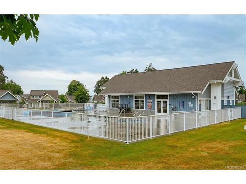 15-5251 Island Hwy West, Qualicum Beach, BC 