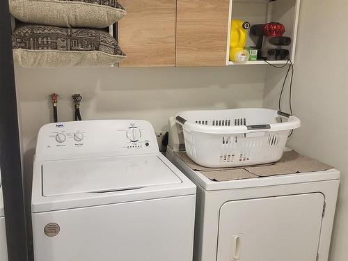 355 Ontario, Thunder Bay, ON - Indoor Photo Showing Laundry Room