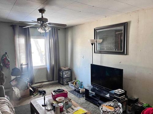 312 Ontario Street, Thunder Bay, ON - Indoor Photo Showing Living Room