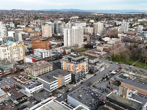 609-838 Broughton St, Victoria, BC - Outdoor With View