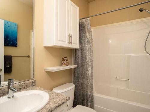 302-938 Dunford Ave, Langford, BC - Indoor Photo Showing Bathroom