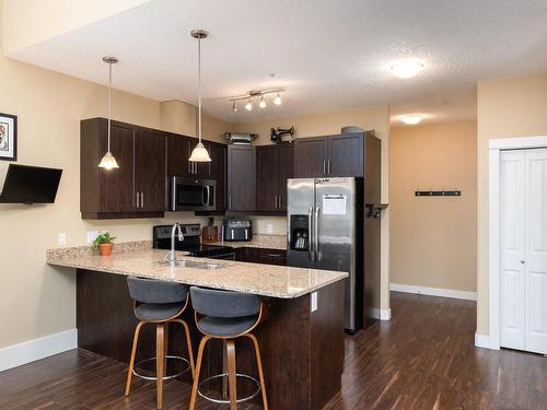 302-938 Dunford Ave, Langford, BC - Indoor Photo Showing Kitchen With Stainless Steel Kitchen