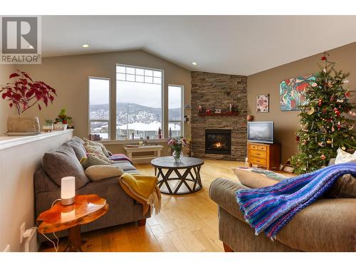 4104 16Th Avenue, Castlegar, BC - Indoor Photo Showing Living Room With Fireplace