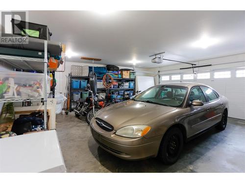 4104 16Th Avenue, Castlegar, BC - Indoor Photo Showing Garage