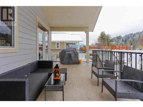 4104 16Th Avenue, Castlegar, BC - Outdoor With Deck Patio Veranda With Exterior