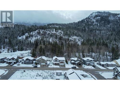 4104 16Th Avenue, Castlegar, BC - Outdoor With View