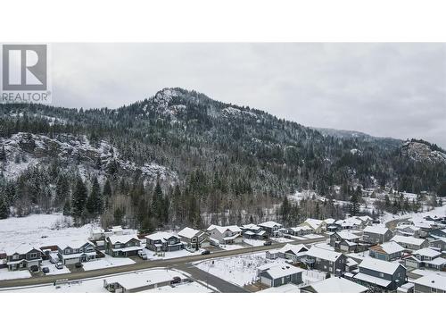 4104 16Th Avenue, Castlegar, BC - Outdoor With View