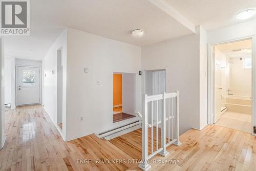 467 Edgeworth Avenue, Ottawa, ON - Indoor Photo Showing Other Room