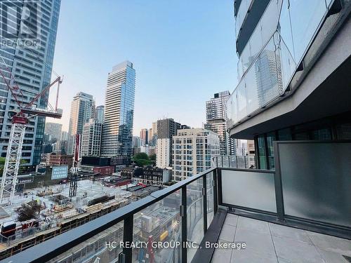 713 - 11 Wellesley Street W, Toronto, ON - Outdoor With Balcony