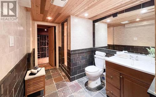 536 Riverside Drive, Ajax, ON - Indoor Photo Showing Bathroom