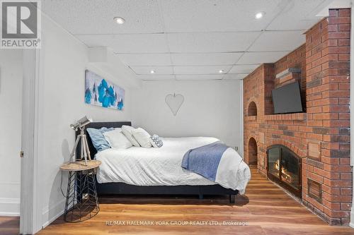 1546 Meldron Drive, Pickering, ON - Indoor Photo Showing Bedroom