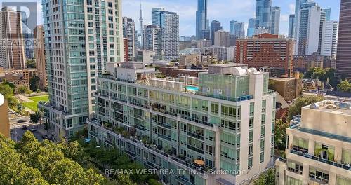 3706 - 120 Homewood Avenue, Toronto, ON - Outdoor With Facade