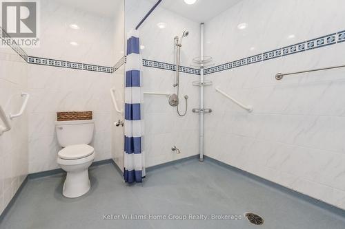 840 St George Street E, Centre Wellington (Fergus), ON - Indoor Photo Showing Bathroom