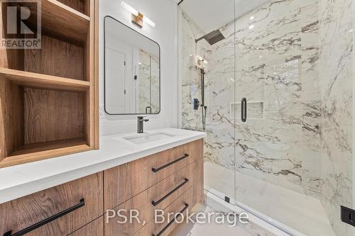 168 Kenollie Avenue, Mississauga, ON - Indoor Photo Showing Bathroom