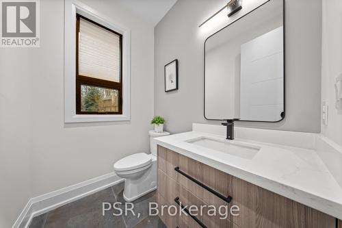 168 Kenollie Avenue, Mississauga, ON - Indoor Photo Showing Bathroom