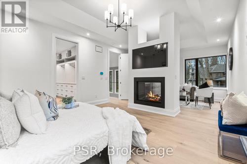 168 Kenollie Avenue, Mississauga, ON - Indoor With Fireplace