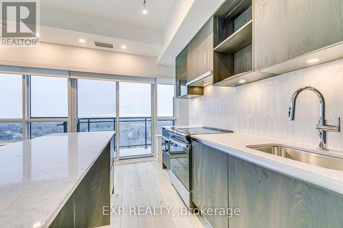 Ph08 - 395 Dundas Street W, Oakville, ON - Indoor Photo Showing Kitchen With Upgraded Kitchen