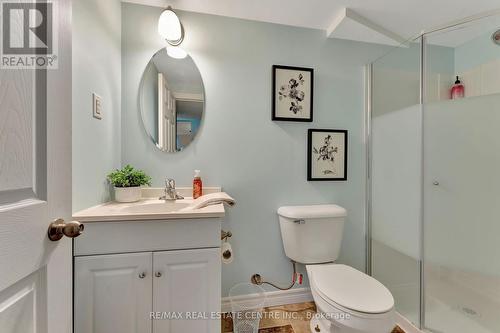 93 Crosby Drive, Kitchener, ON - Indoor Photo Showing Bathroom