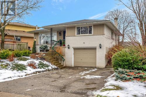 93 Crosby Drive, Kitchener, ON - Outdoor