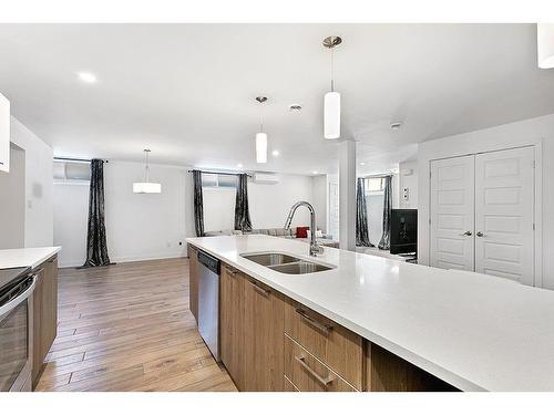 Cuisine - 329 Rue James, Shawville, QC - Indoor Photo Showing Kitchen With Double Sink With Upgraded Kitchen