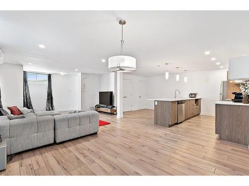 Vue d'ensemble - 329 Rue James, Shawville, QC - Indoor Photo Showing Living Room