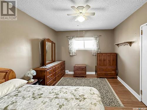 511 3Rd Avenue Ne, Swift Current, SK - Indoor Photo Showing Bedroom