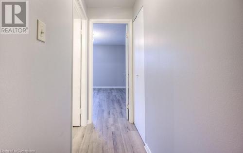 Hallway featuring light hardwood / wood-style floors - 1200 Courtland Avenue E Unit# 27, Kitchener, ON - Indoor Photo Showing Other Room