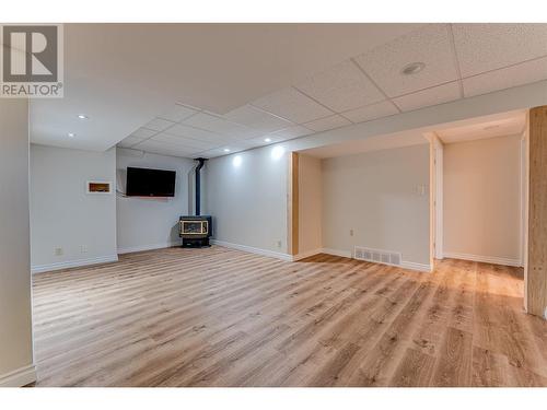 Basement, Rec Room - 2303 19 Street, Vernon, BC - Indoor