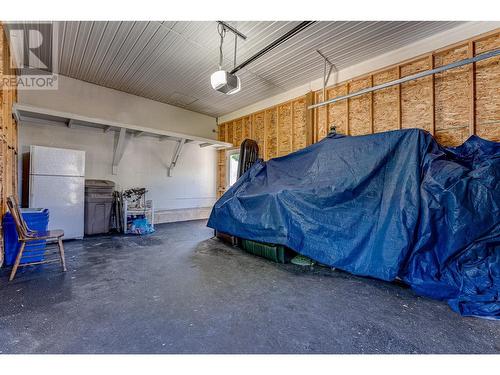 Garage - 2303 19 Street, Vernon, BC - Indoor Photo Showing Garage