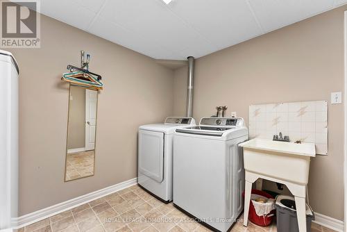 537 Angus Campbell Drive, Pembroke, ON - Indoor Photo Showing Laundry Room