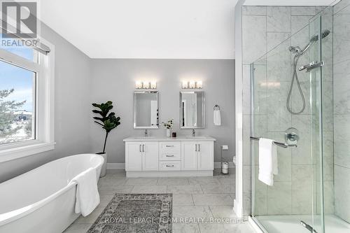 1595 Rangeland Avenue, Ottawa, ON - Indoor Photo Showing Bathroom