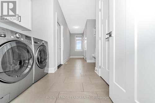 1595 Rangeland Avenue, Ottawa, ON - Indoor Photo Showing Laundry Room